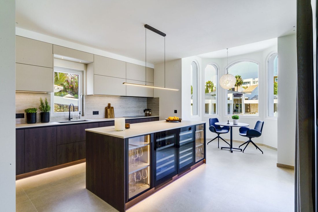 Villa in Puerto Banus, Marbella, Spain 4 - 16921846