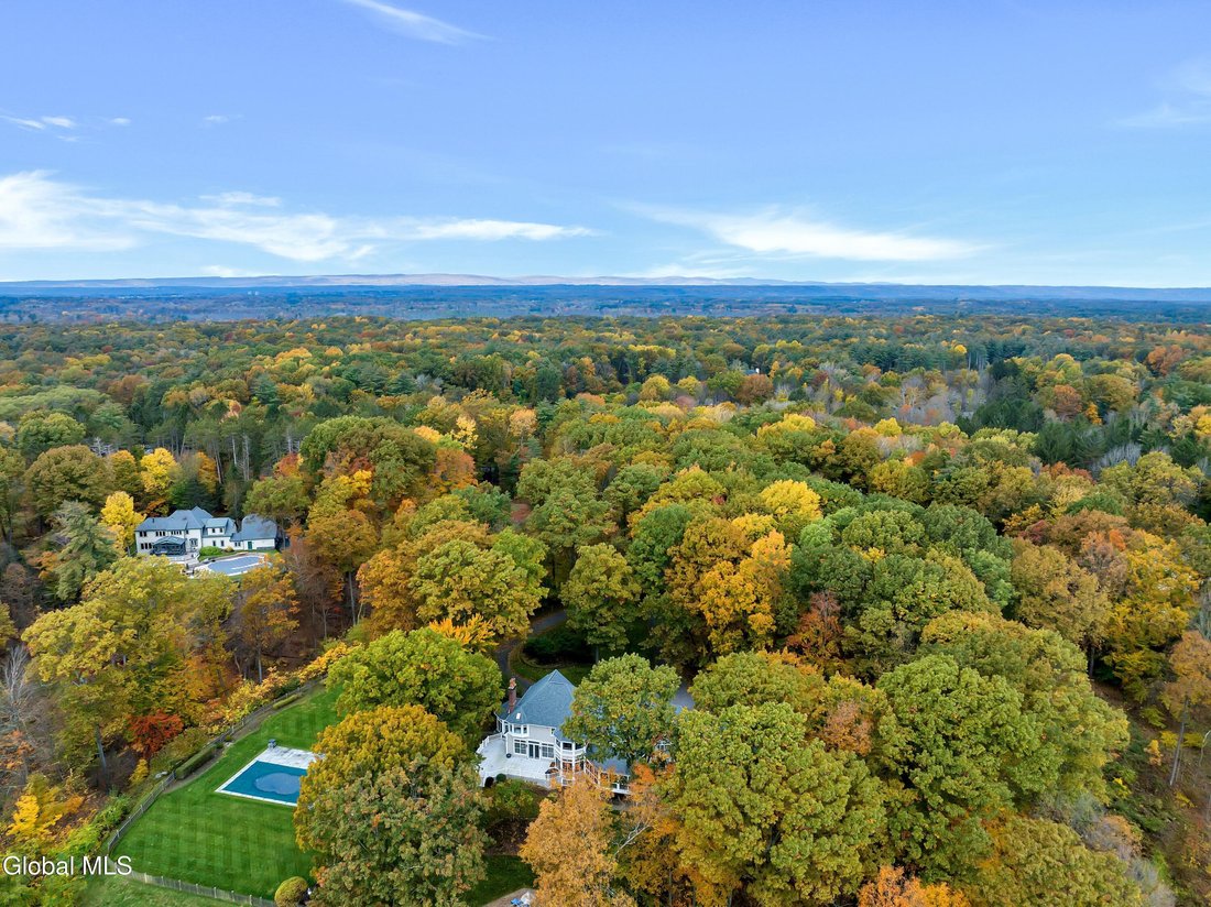 House in Saratoga Springs, New York, United States 5 - 16922842