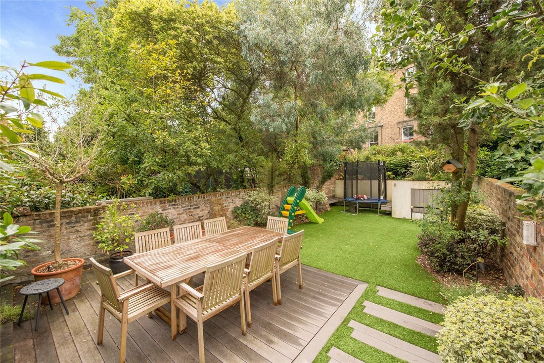Apartment in Belsize Park, Camden, England 1 - 16922543