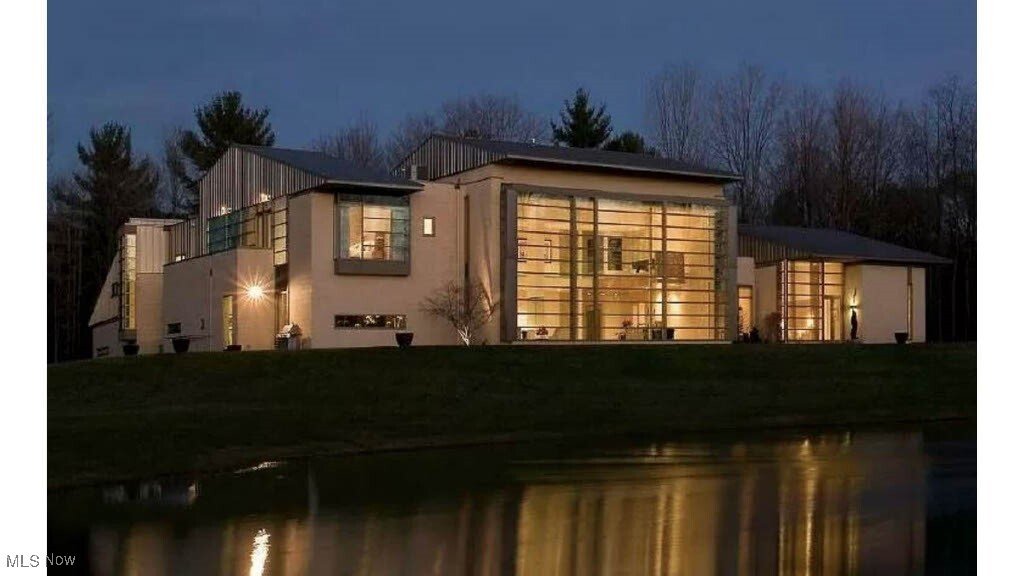 House in Novelty, Ohio, United States 1 - 16922077