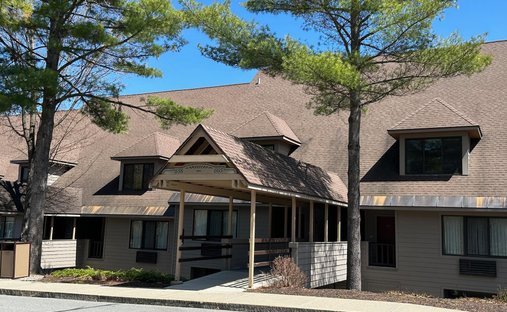 Condo in Bolton, New York, United States 1