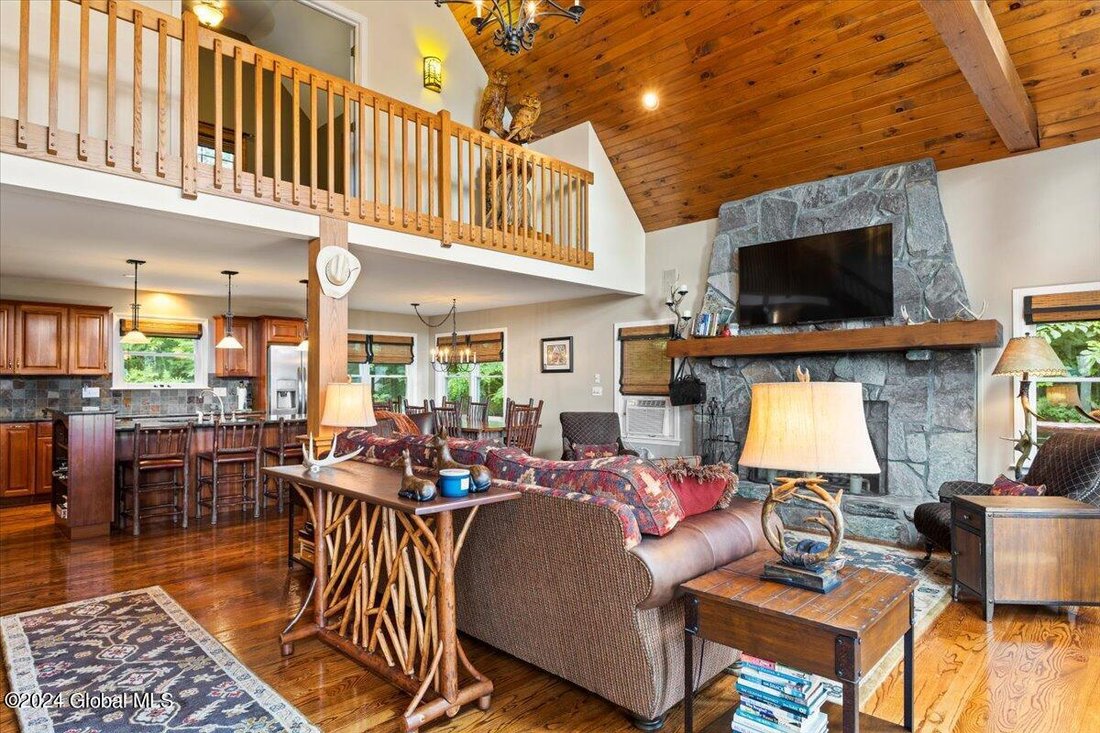 House in Lake George, New York, United States 3 - 16921999
