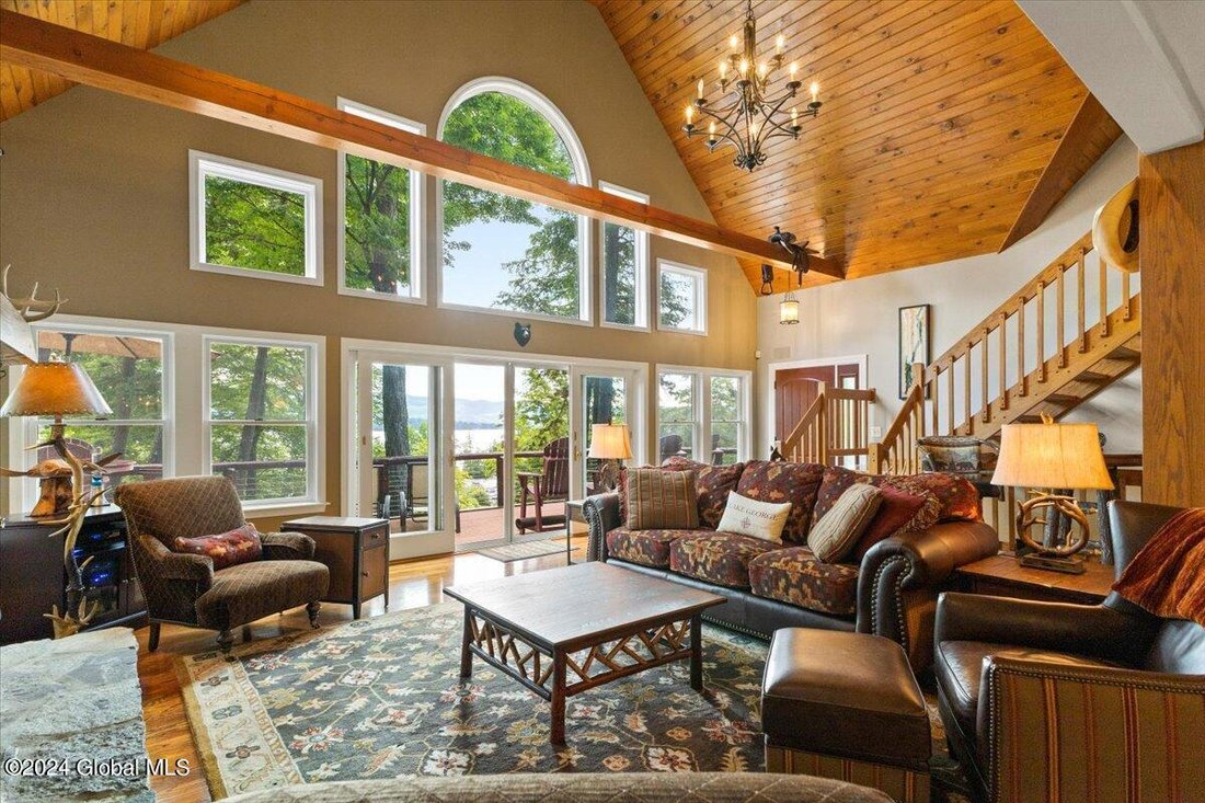 House in Lake George, New York, United States 4 - 16921999
