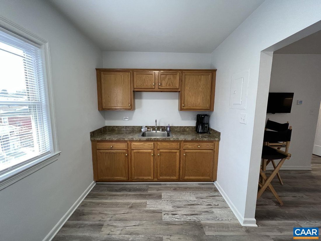 Apartment in Charlottesville, Virginia, United States 5 - 16922862