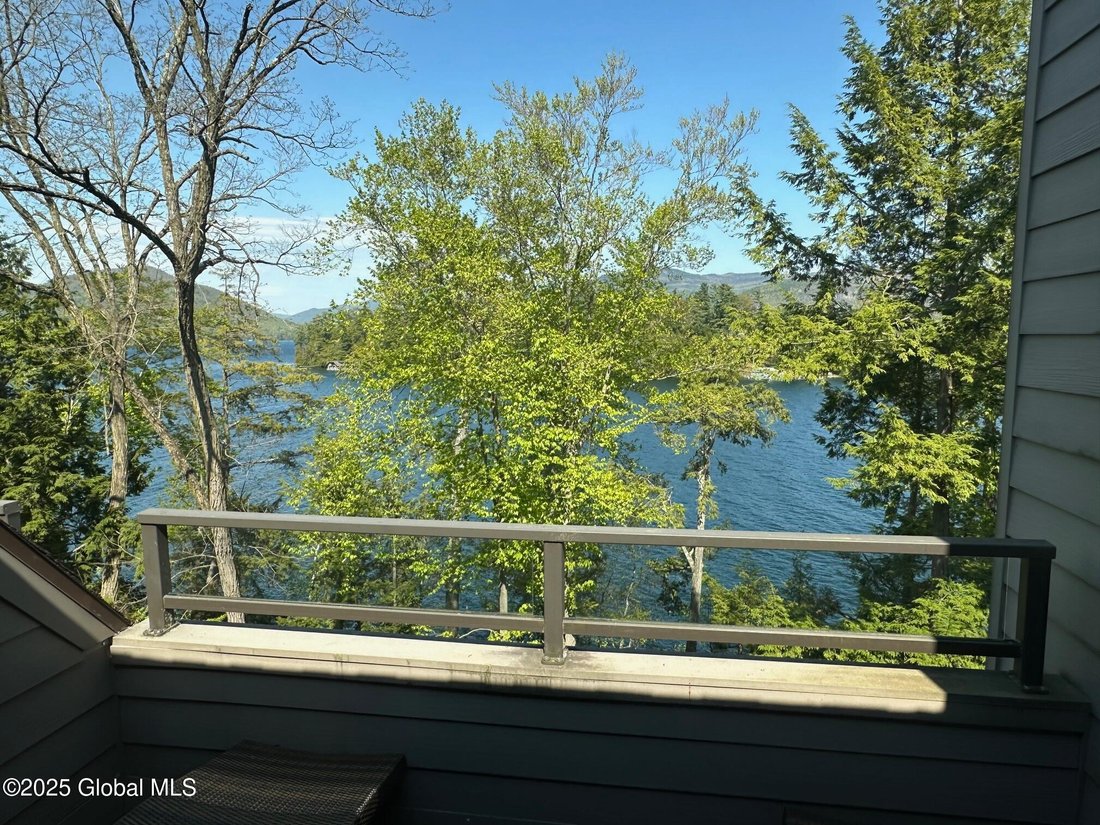 Condo in Bolton, New York, United States 3 - 16922067