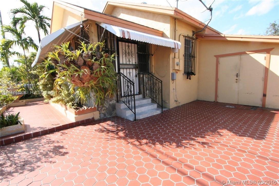 House in Miami, Florida, United States 1 - 16922136
