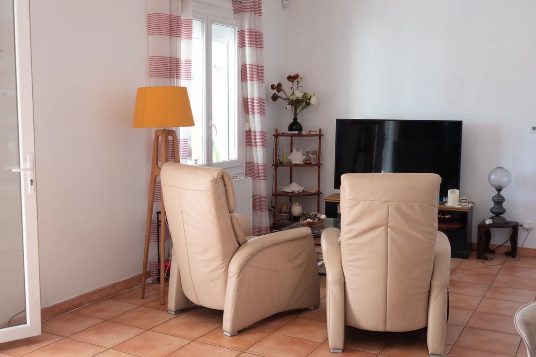 Villa in Fontvieille, Provence-Alpes-Côte d'Azur, France 4 - 16831398