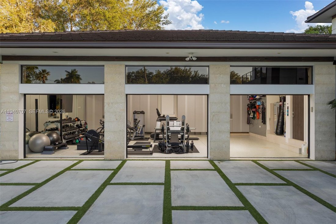 House in Miami, Florida, United States 5 - 16893709