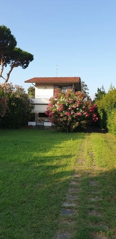 House in Center, Forte dei Marmi, Tuscany 3 - 16923064