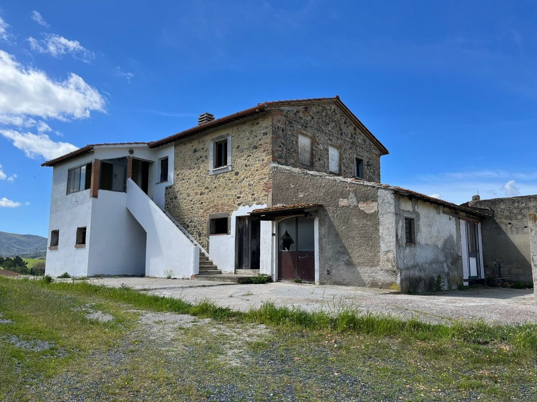 Country House in Montecatini Val di Cecina, Tuscany, Italy 1 - 16922939