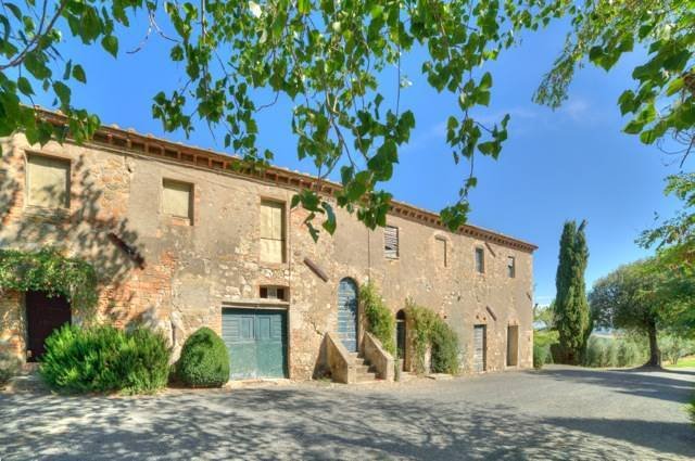 Estate in Volterra, Tuscany, Italy 5 - 16923032