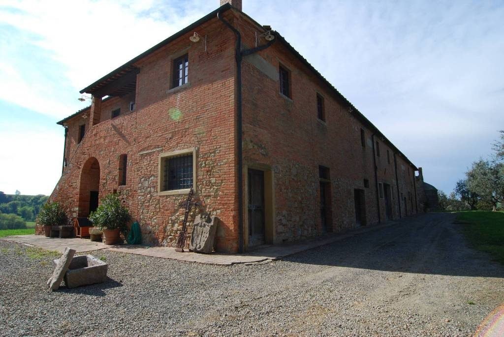 Estate in Peccioli, Tuscany, Italy 4 - 16923016