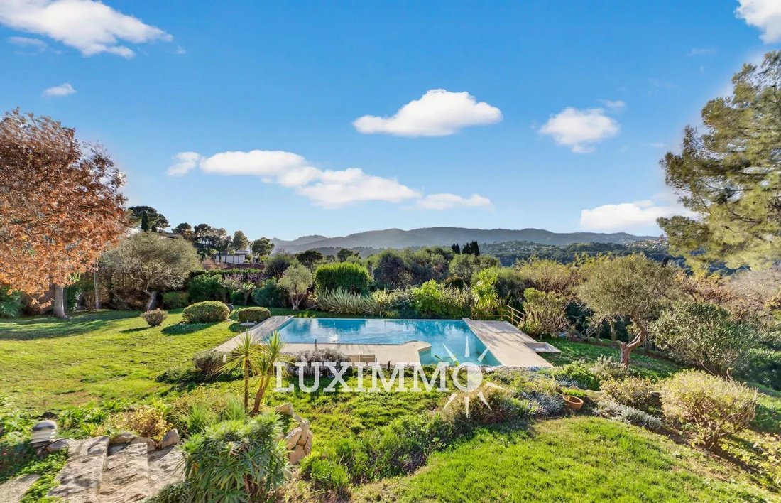 Villa in Mougins, Provence-Alpes-Côte d'Azur, France 3 - 16923037