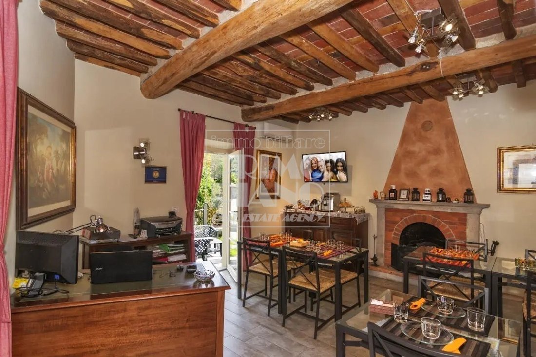 Country House in Center, Capannori, Tuscany 1 - 16922963