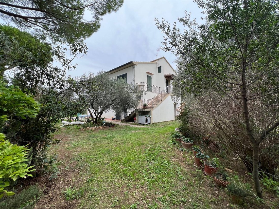 Estate in Suvereto, Tuscany, Italy 4 - 16923015