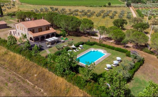 Country House in Gavorrano, Tuscany, Italy 1