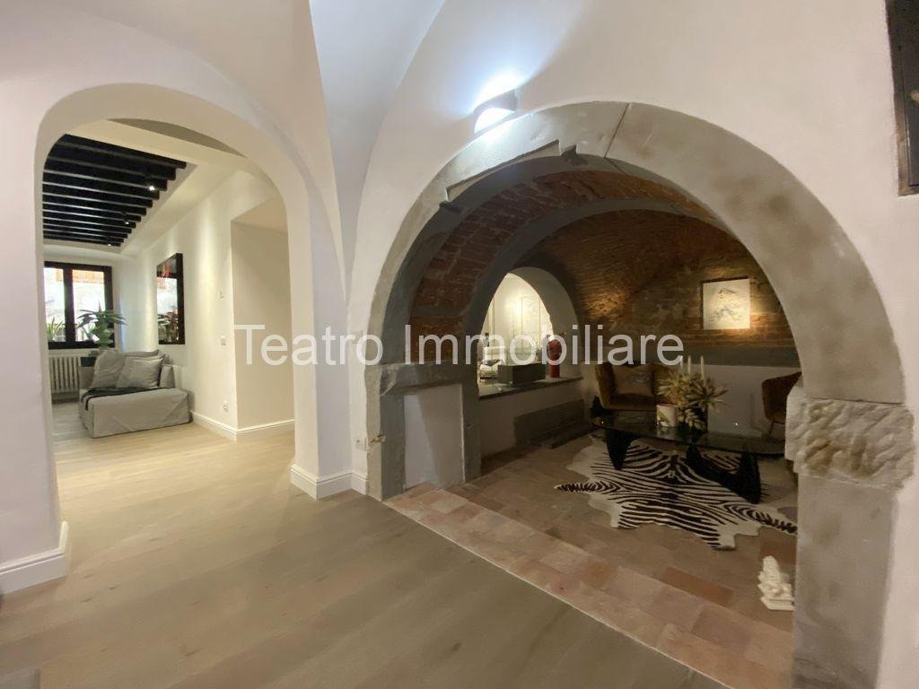 Apartment in Center, Florence, Tuscany 2 - 16922954