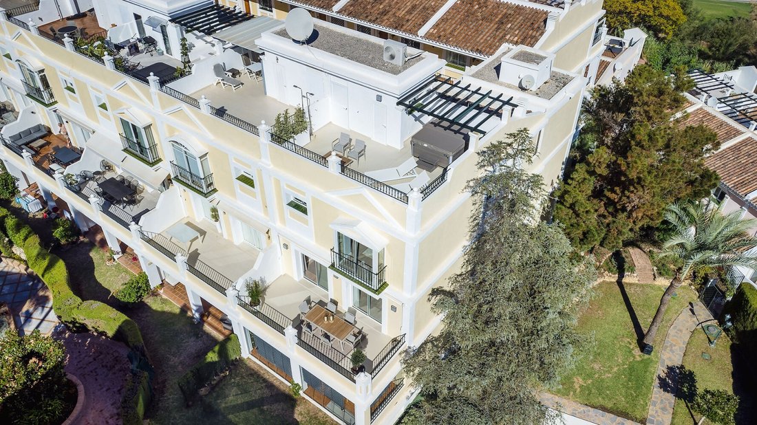 Penthouse in Nueva Andalucia, Marbella, Spain 1 - 16923189