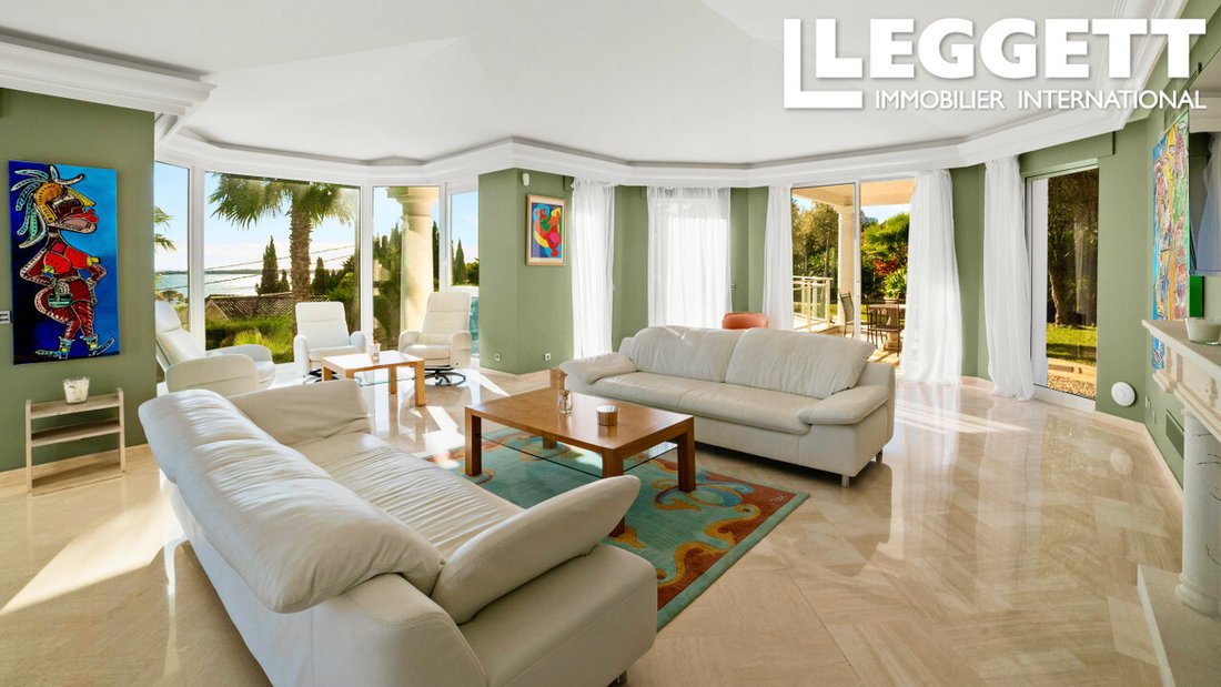 Villa in Centre, Vallauris, France 4 - 16925708