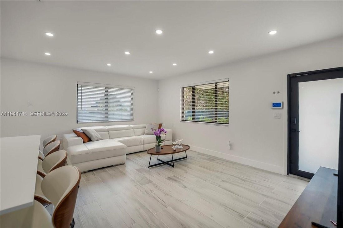 House in Miami, Florida, United States 5 - 16925100
