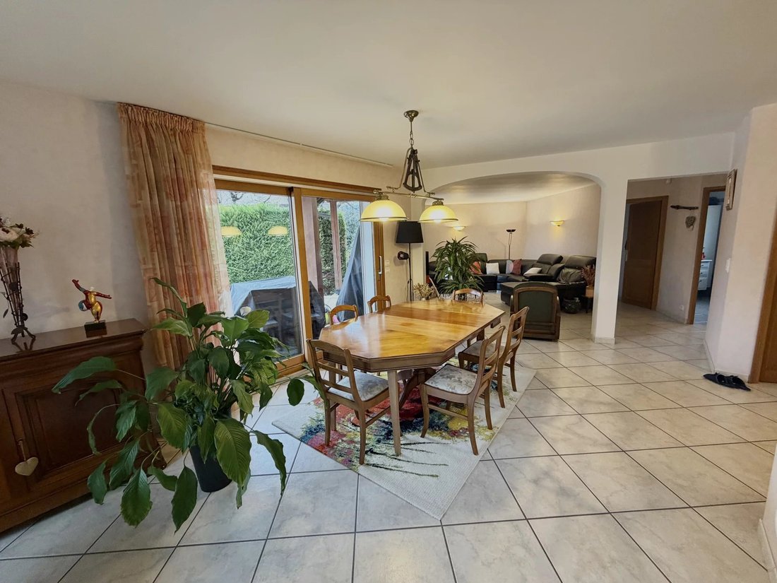 Villa Chambéry, Near The City Center In Chambéry, Auvergne Rhône Alpes ...