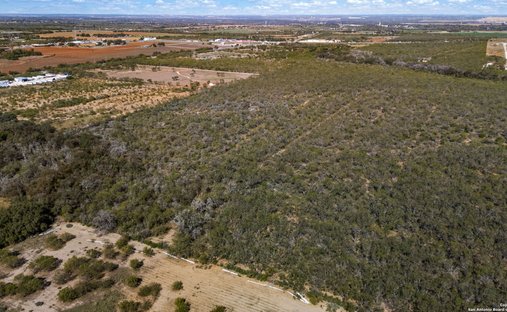 Farm Ranch in Von Ormy, Texas, Vereinigte Staaten 1