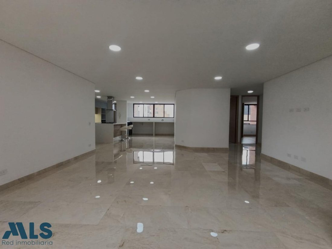 Apartment in Medellín, Antioquia, Colombia 4 - 16923438