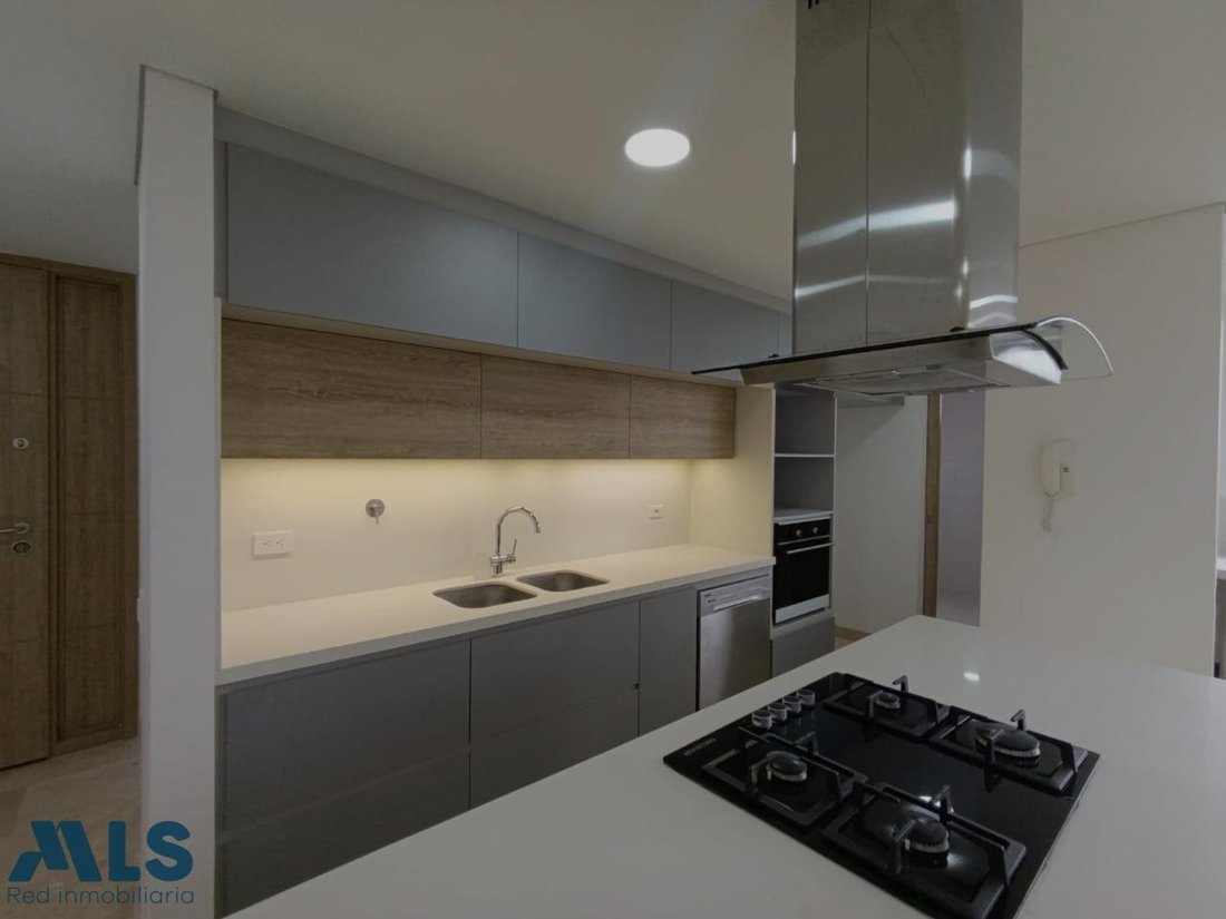 Apartment in Medellín, Antioquia, Colombia 2 - 16923438
