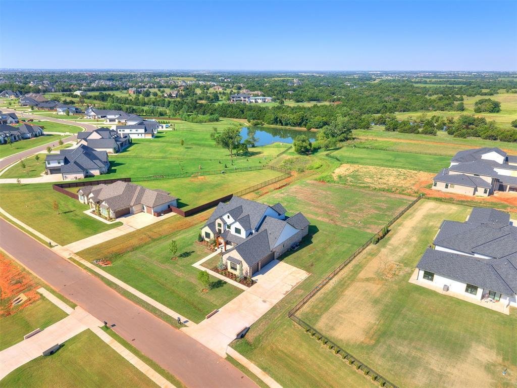 House in Edmond, Oklahoma, United States 4 - 16925790