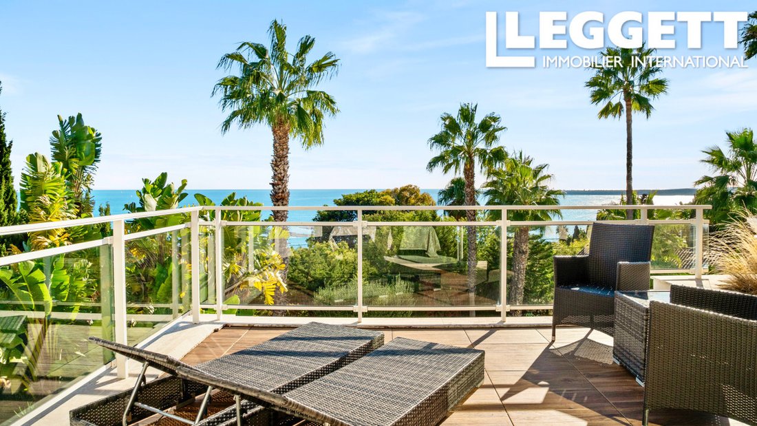 Villa in Centre, Vallauris, France 3 - 16925708