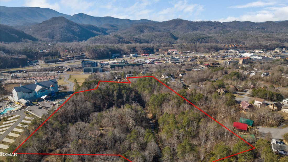 Farm Ranch in Pigeon Forge, Tennessee, United States 3 - 16925777