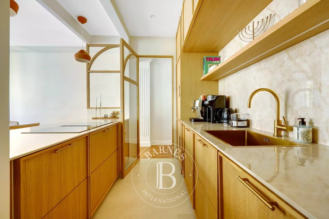 Apartment in Muette Nord, Paris 16e Arrondissement, Paris 5 - 16924672