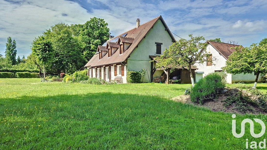 House in Moret-Loing-et-Orvanne, Ile-de-France, France 4 - 16336142