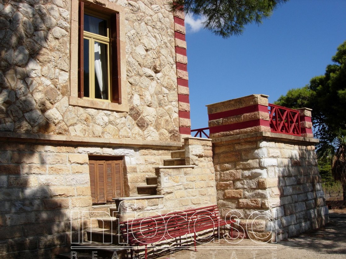 House in Syros, Aegean, Greece 3 - 16926394