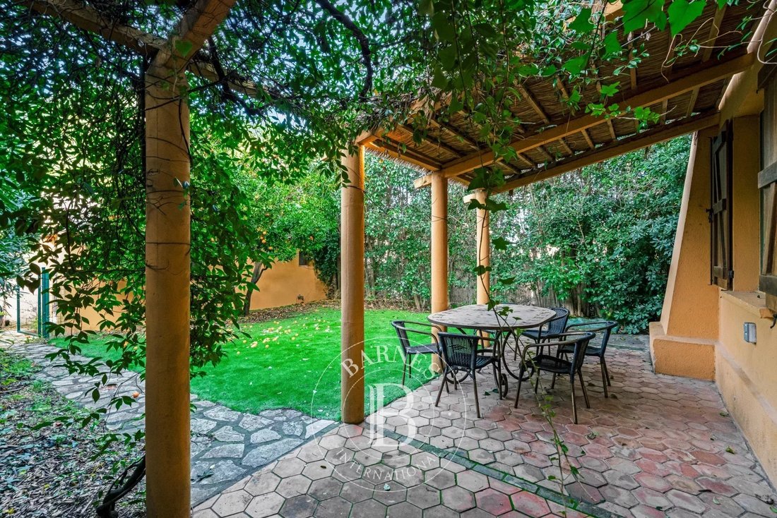 House in Zone Ouest Urbaine, Saint-Tropez, France 2 - 16923466