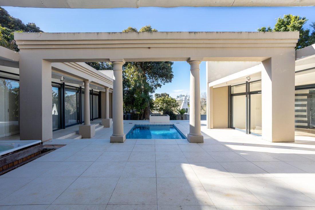 Country House in Rondebosch, Cape Town, South Africa 2 - 16925885