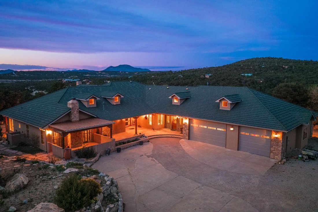 House in Tijeras, New Mexico, United States 1 - 15615280