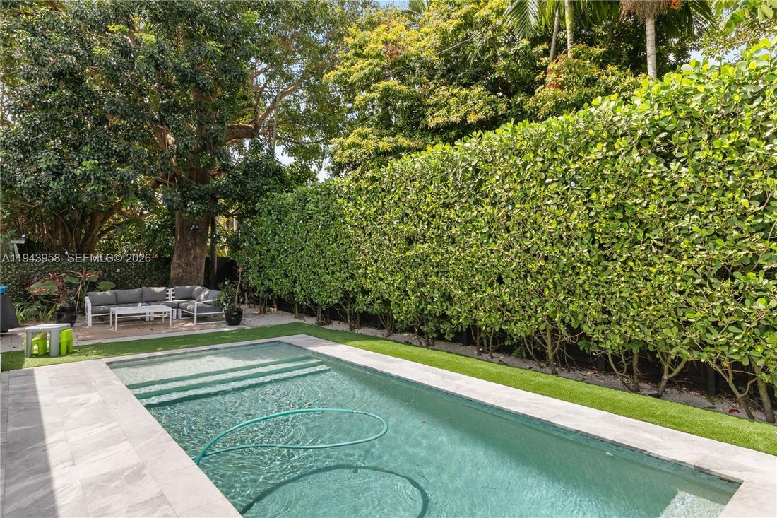 House in Miami, Florida, United States 1 - 16925115