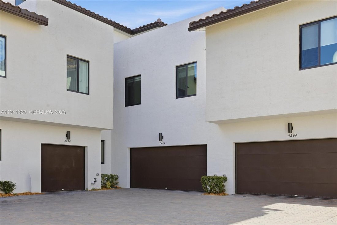 Townhouse in Miami Springs, Florida, United States 4 - 16899202