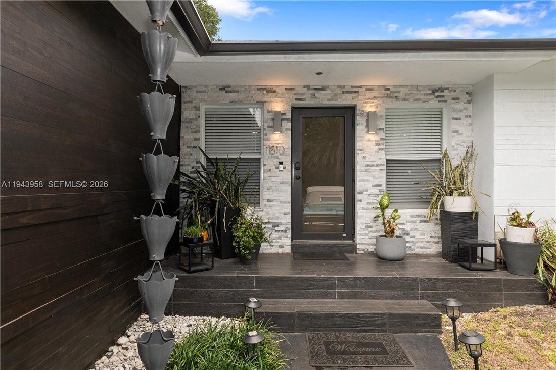 House in Miami, Florida, United States 3 - 16925115