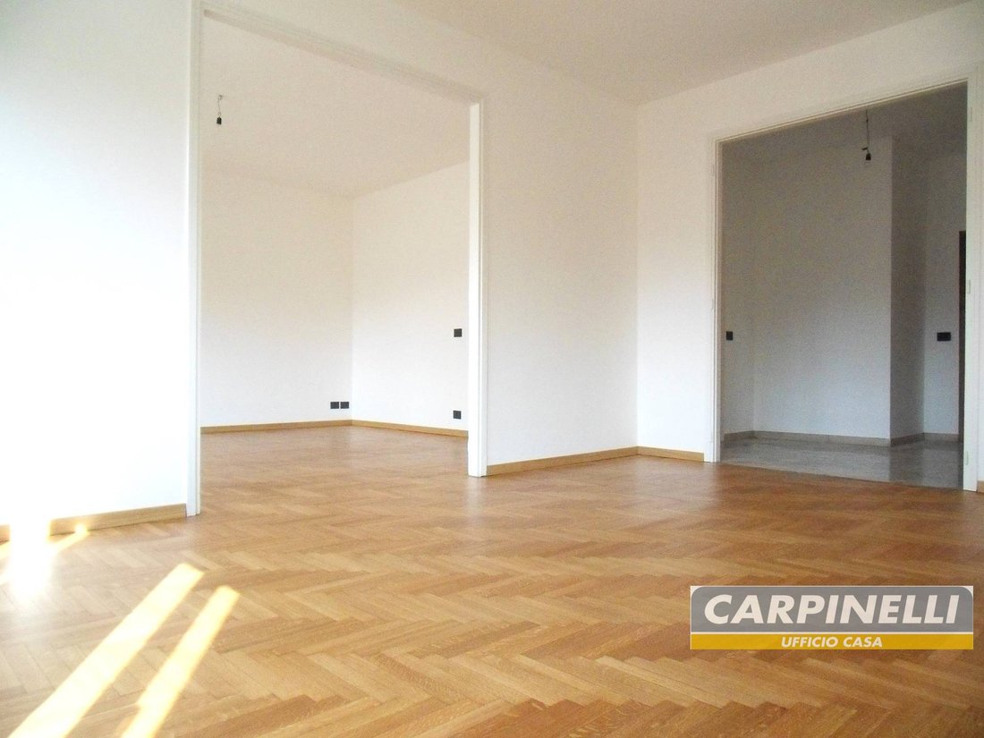 Apartment in Historic Center, Monza, Lombardy 5 - 16926085