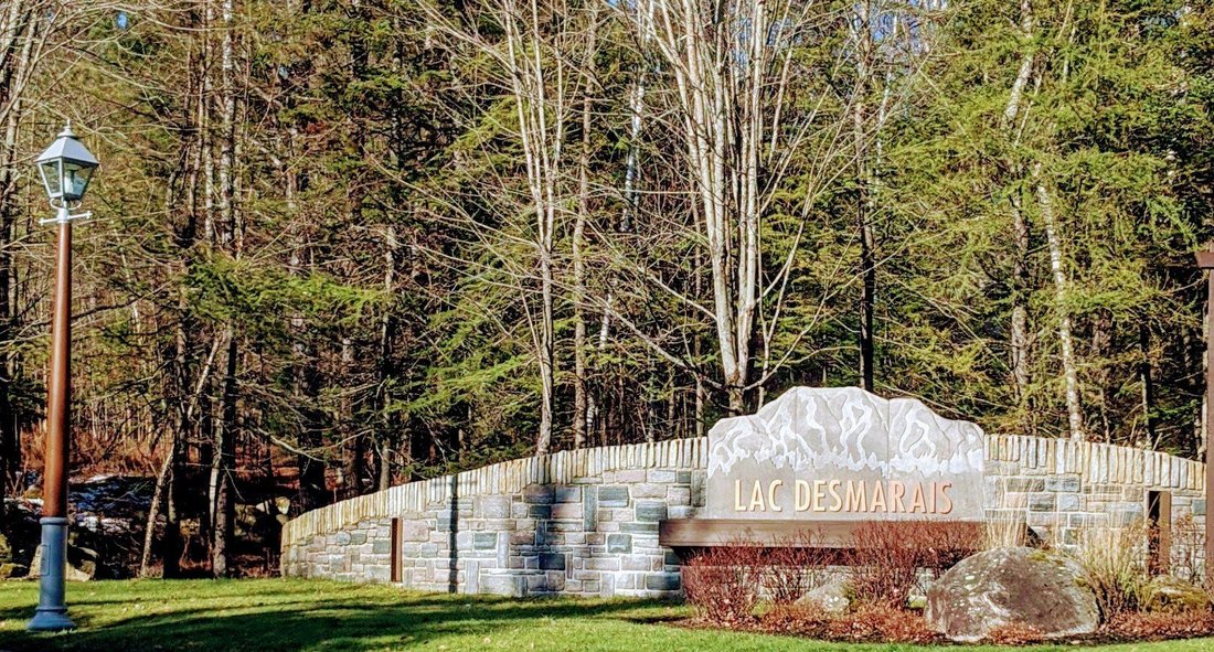 Land in Mont-Tremblant, Quebec, Canada 1 - 16925691