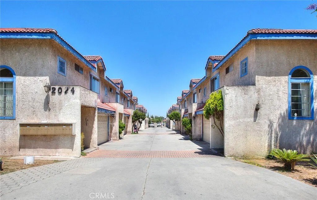 San Gabriel, California, United States 2 - 16924920