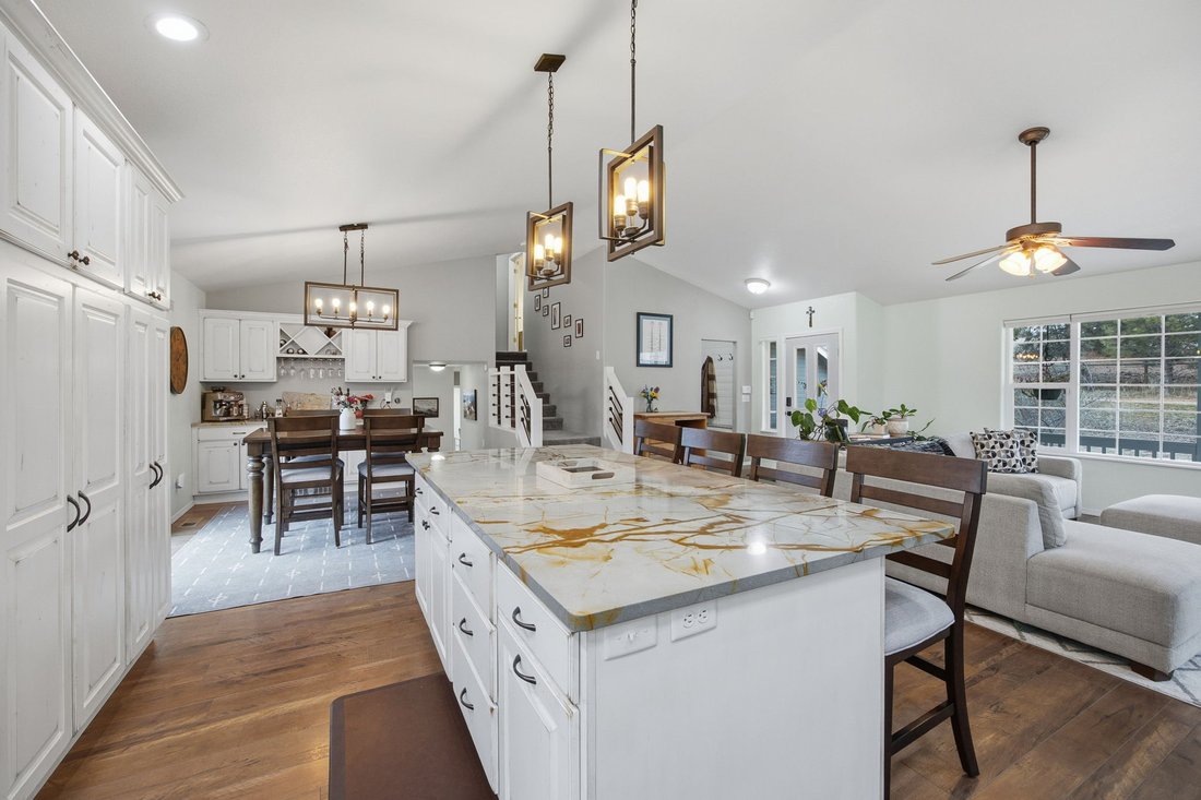 House in Florence, Montana, United States 1 - 16925661