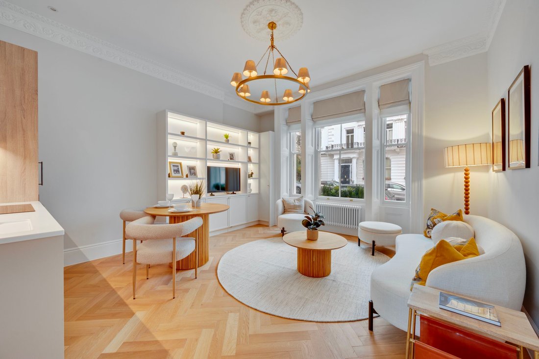 Appartamento a Holland Park, Kensington e Chelsea, Inghilterra 1 - 16924642