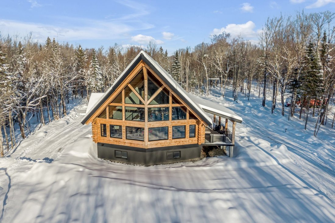 Land in Saint-Ferréol-les-Neiges, Quebec, Canada 4 - 16925648