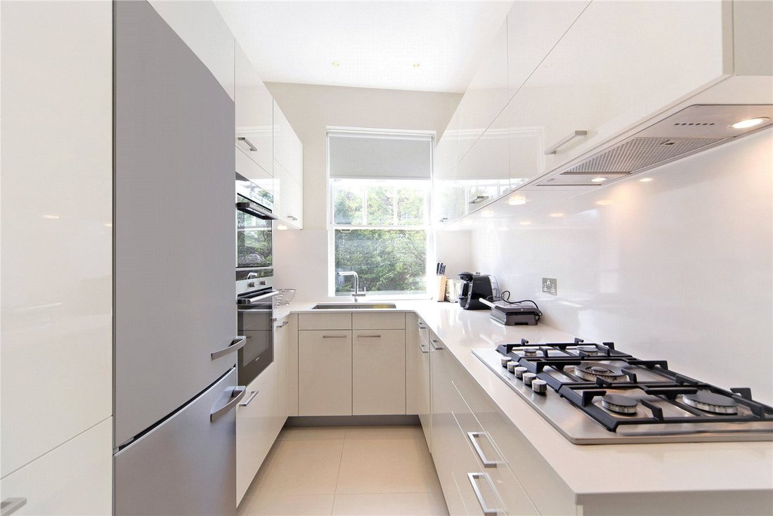 Apartment in Campden Hill, Kensington And Chelsea, England 4 - 16923576