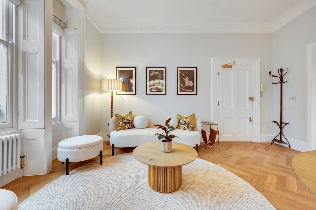 Appartamento a Holland Park, Kensington e Chelsea, Inghilterra 2 - 16924642