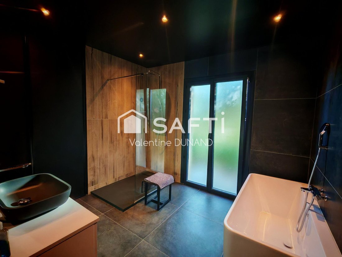 House in Tourves, Provence-Alpes-Côte d'Azur, France 1 - 16397997