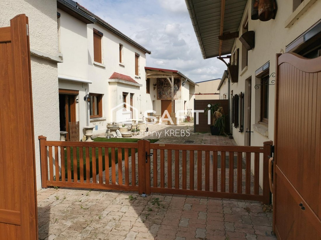 Ancienne Propriété Champenoise à Découvrir In Bouzy, Grand Est, France ...